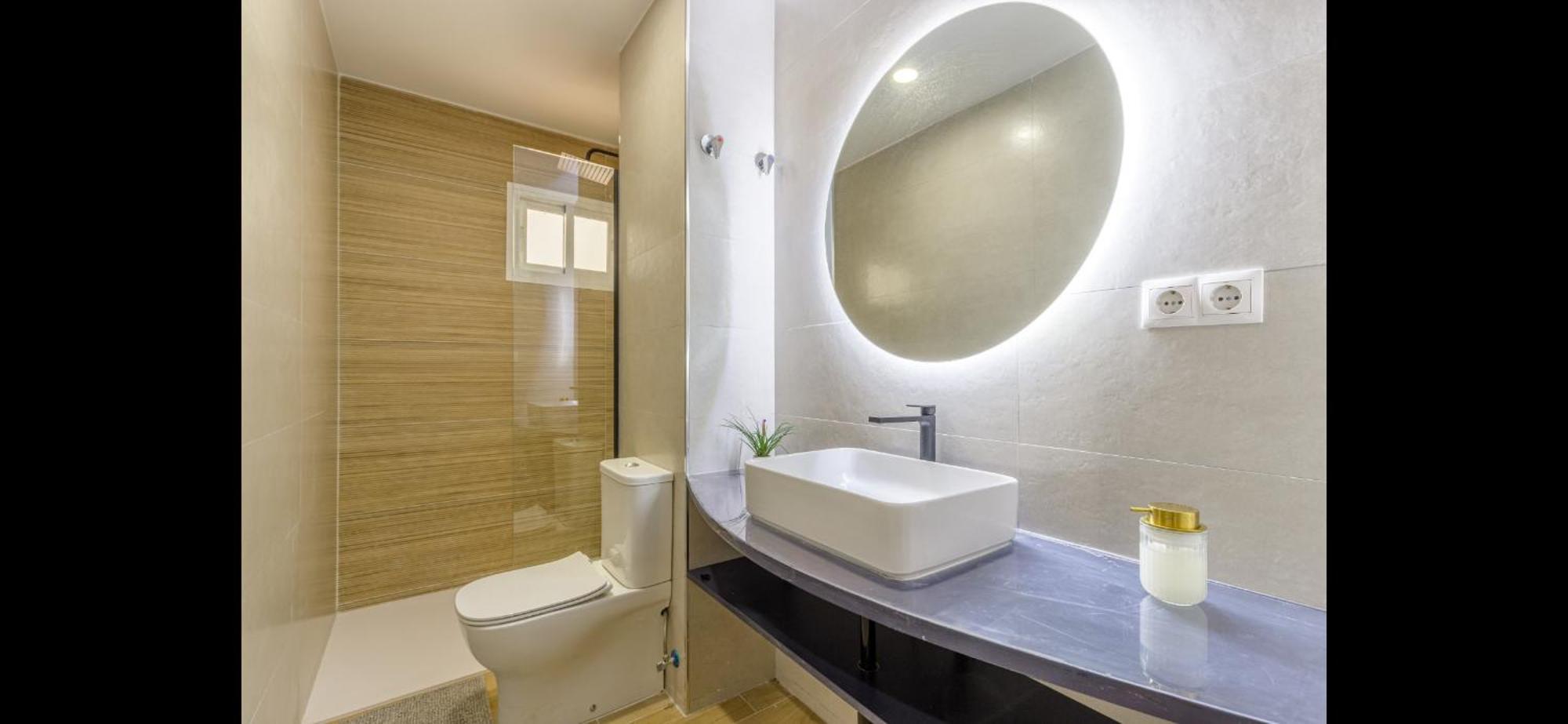 Picasso 2 Luxury Lägenhet Málaga Exteriör bild
